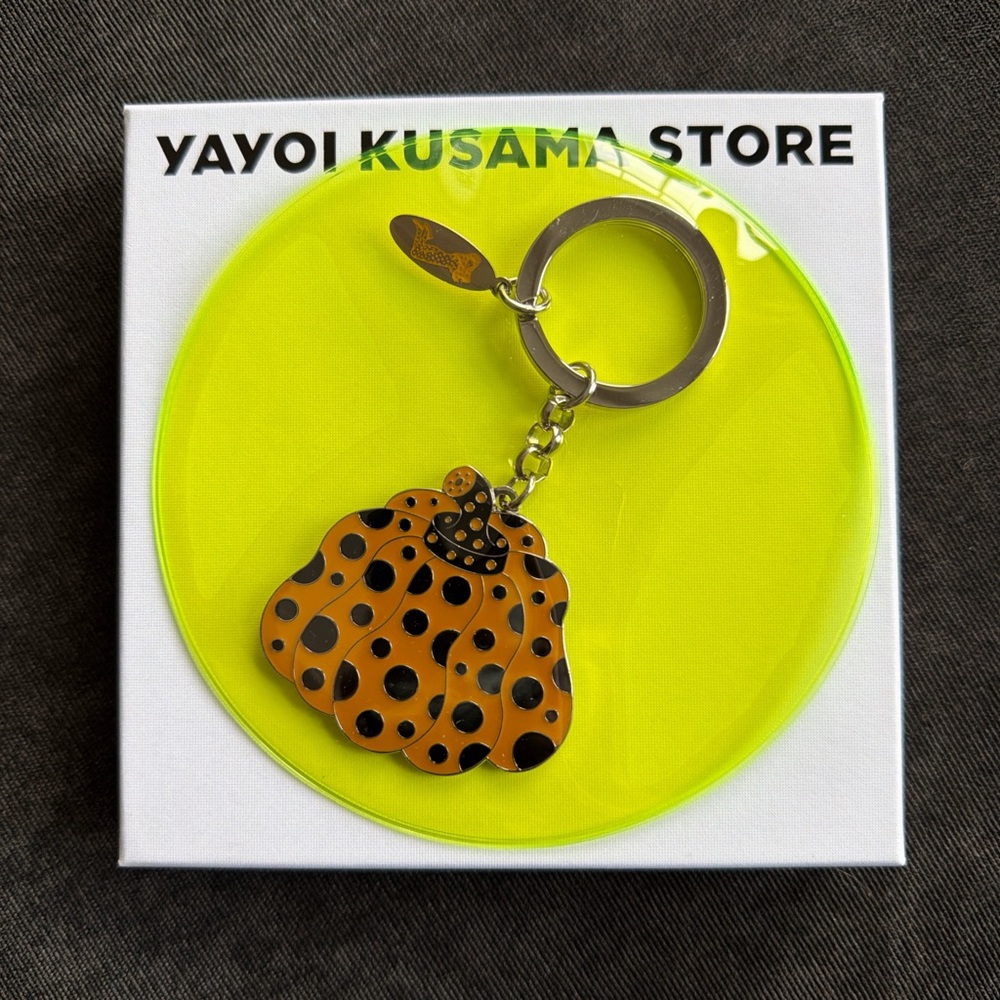 YAYOI KUSAMA - Pumpkin Key Ring, Yellow/Black